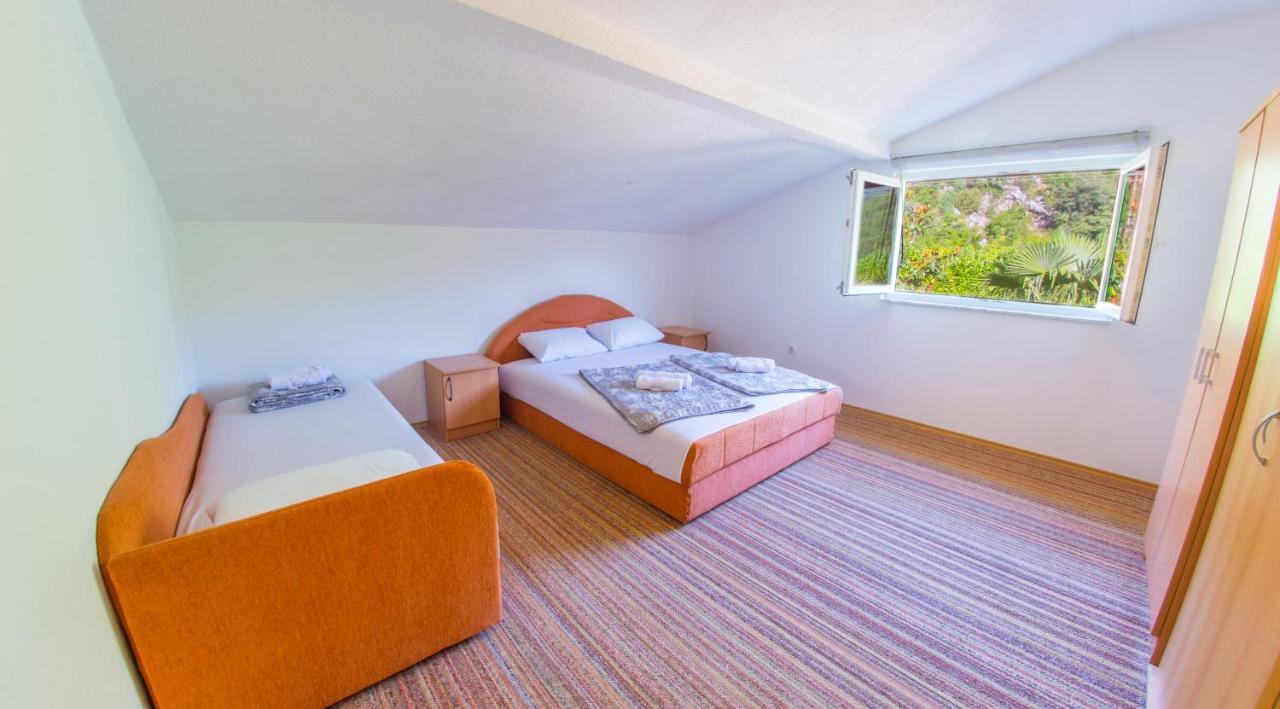Holiday Home Narona Mostar Esterno foto