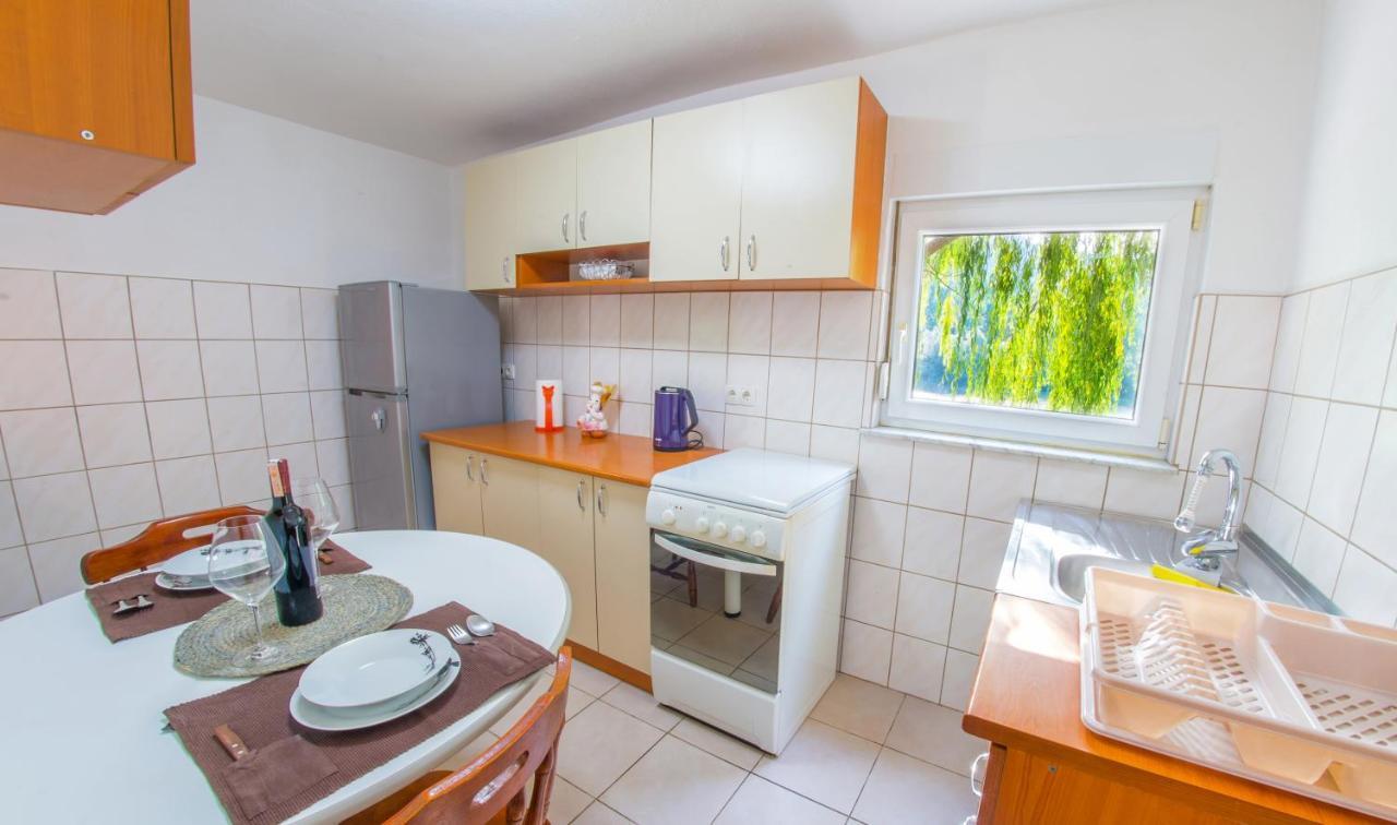 Holiday Home Narona Mostar Esterno foto