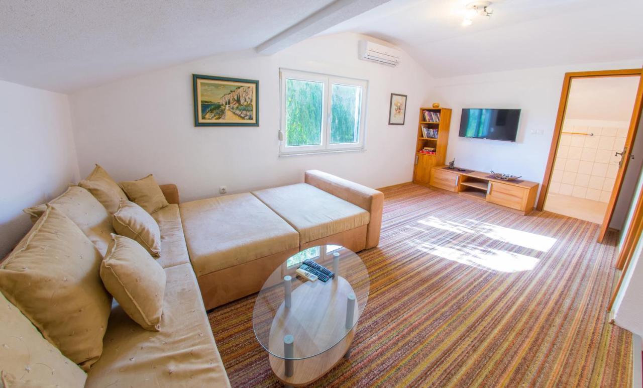 Holiday Home Narona Mostar Esterno foto